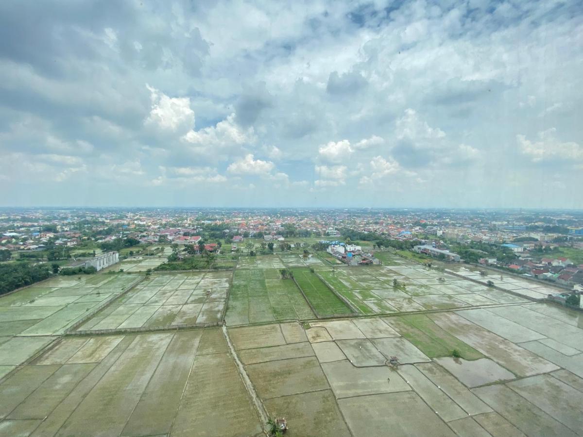 Hozby Skyview Setiabudi Suites Sunggal Екстер'єр фото